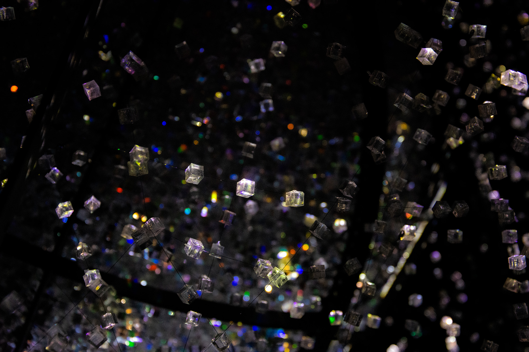 Mapping audiovisuel de Leave Space par Alessia Sanna